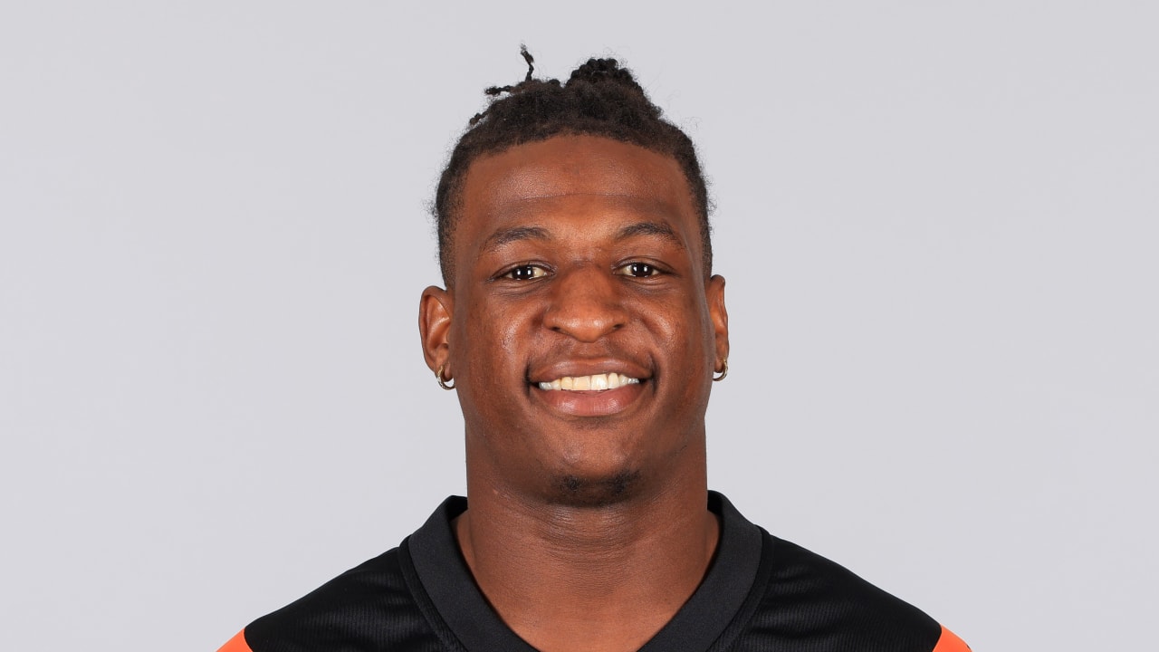 mike-hilton-player-stats-sportsmen-height